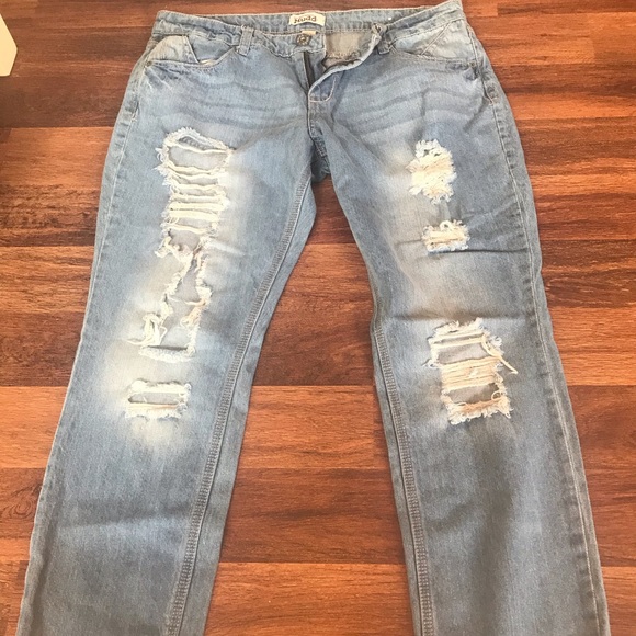 mudd distressed jeans